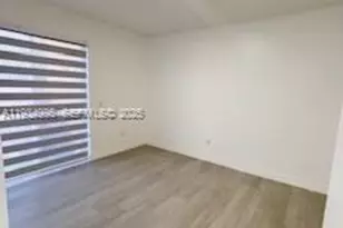 10643 SW 7th St, Pembroke Pines, FL 33025 - Photo 5