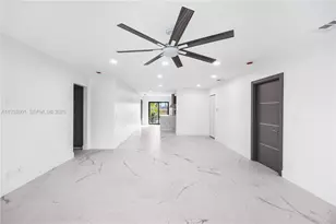 218 SE 2nd St, Dania Beach, FL 33004 - Photo 9