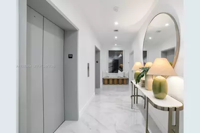 700 NE 24th St #PH-5903, Miami, FL 33137 - Photo 9