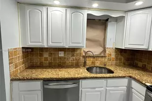 9440 SW 8th St, Boca Raton, FL 33428 - Photo 7