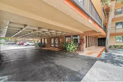 9440 SW 8th St #402, Boca Raton, FL 33428 - Photo 3