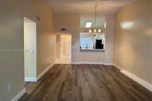 7557 Trent Dr, Tamarac, FL 33321 - Photo 9