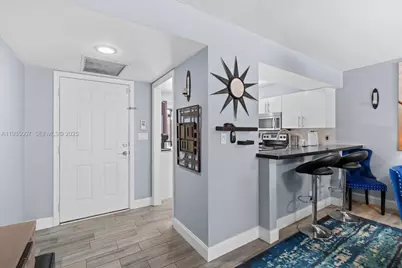 2900 NW 69th Ct, Fort Lauderdale, FL 33309 - Photo 5