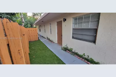 4621 SW 33rd Ave #5, Dania Beach, FL 33312 - Photo 1