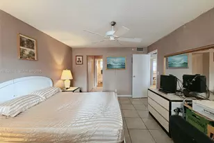 410 SE 2nd St, Hallandale Beach, FL 33009 - Photo 9