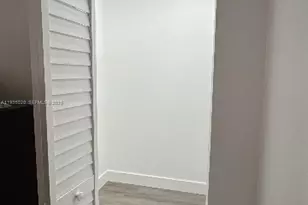 [Address not provided], Fort Lauderdale, FL 33309 - Photo 3