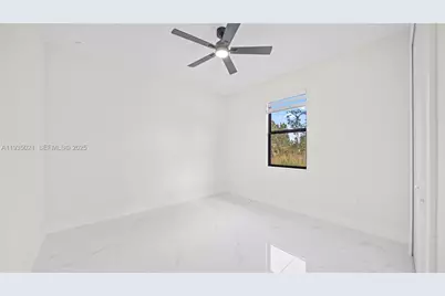 1121 Crocus St E, Lehigh Acres, FL 33974 - Photo 7