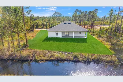 1121 Crocus St E, Lehigh Acres, FL 33974 - Photo 33