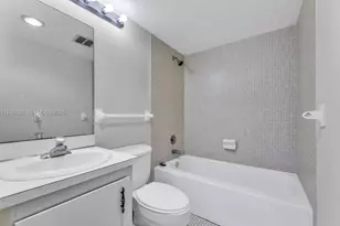 4172 Inverrary Dr, Lauderhill, FL 33319 - Photo 17