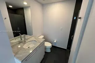 900 Biscayne Blvd, Miami, FL 33132 - Photo 9