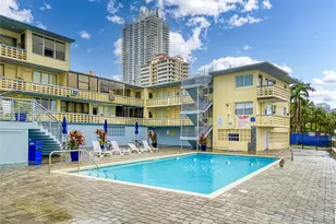 6484 Indian Creek Dr, Miami Beach, FL 33141 - Photo 9