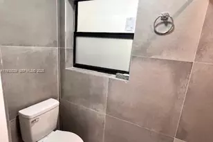 2645 SE 1st Ct, Pompano Beach, FL 33062 - Photo 13