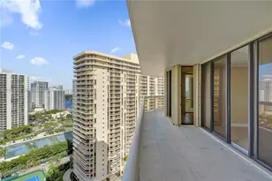 20185 E Country Club Dr, Aventura, FL 33180 - Photo 45