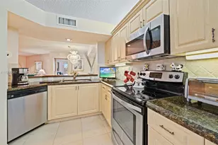 7780 Trent Dr, Tamarac, FL 33321 - Photo 7