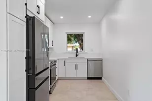 3260 NW 9th St, Miami, FL 33125 - Photo 11