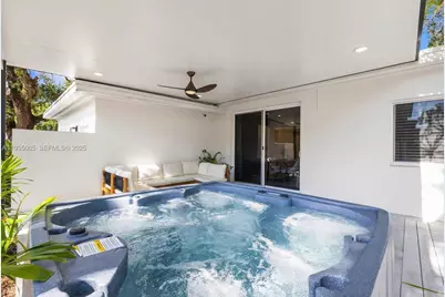 3260 NW 9th St, Miami, FL 33125 - Photo 29