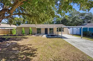 613 Highview Cir N, Brandon, FL 33510 - Photo 1