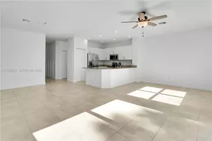 6208 SE Portofino Cir, Hobe Sound, FL 33455 - Photo 7