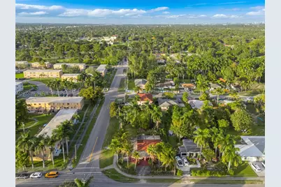 191 NW 83rd St, Miami, FL 33150 - Photo 25