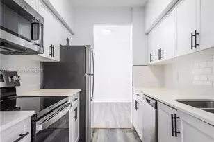 6871 Abbott Ave, Miami Beach, FL 33141 - Photo 7