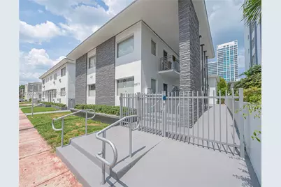 6871 Abbott Ave #4, Miami Beach, FL 33141 - Photo 1