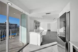 7601 E Treasure Dr, North Bay Village, FL 33141 - Photo 5