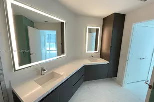 851 NE 1st Ave, Miami, FL 33132 - Photo 11