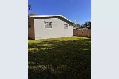 2530 NE 182nd St #2530, North Miami Beach, FL 33160 - Photo 3