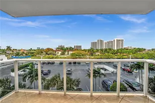 3675 N Country Club Dr, Aventura, FL 33180 - Photo 19