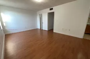 895 W 79th Pl, Hialeah, FL 33014 - Photo 21