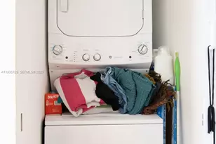 350 S Miami Ave, Miami, FL 33130 - Photo 27