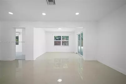 2902 SW 67th Ter, Miramar, FL 33023 - Photo 9