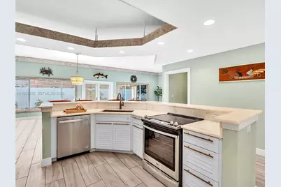 2650 NE 20th St, Pompano Beach, FL 33062 - Photo 11