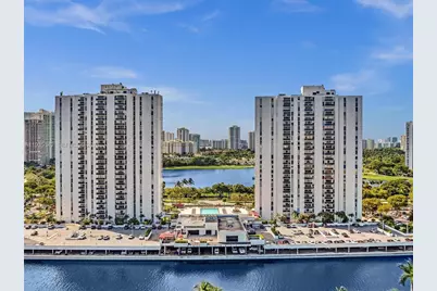 3675 N Country Club Dr #410, Aventura, FL 33180 - Photo 63