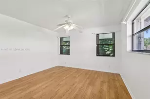 1801 W Oak Knoll Cir, Davie, FL 33324 - Photo 23