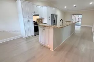 10722 La Placida Dr, Coral Springs, FL 33065 - Photo 3