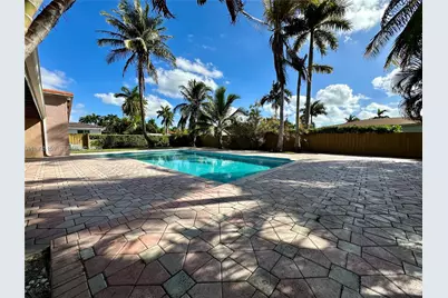 12250 SW 2nd St, Miami, FL 33184 - Photo 19