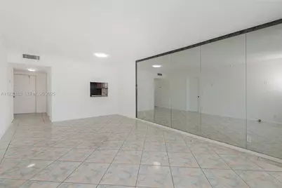 3181 S Ocean Dr #302, Hallandale Beach, FL 33009 - Photo 9