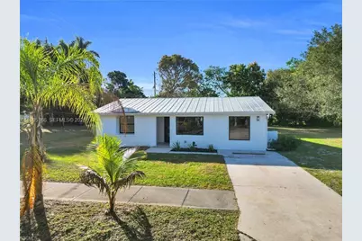 356 New York Drive, Fort Myers, FL 33905 - Photo 1