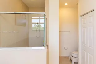 12320 S Village Cir, Davie, FL 33325 - Photo 19