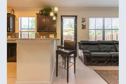 12320 S Village Cir #12320, Davie, FL 33325 - Photo 13