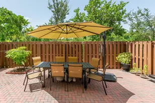 12320 S Village Cir, Davie, FL 33325 - Photo 29