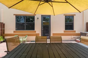 12320 S Village Cir, Davie, FL 33325 - Photo 31