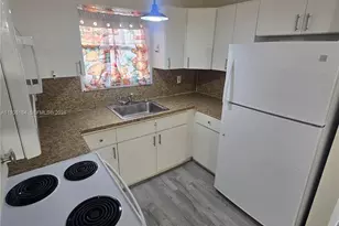 108 SE 10th Ave, Pompano Beach, FL 33060 - Photo 3