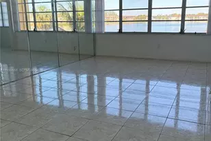 1551 NE Miami Gardens Dr, Miami, FL 33179 - Photo 9