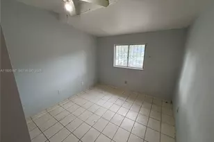 8203 NW 5th Ct, Miami, FL 33150 - Photo 11