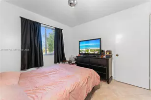 3021 N Oakland Forest Dr, Oakland Park, FL 33309 - Photo 11