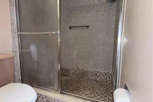 3250 N Palm Aire Dr, Pompano Beach, FL 33069 - Photo 17