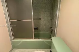 3250 N Palm Aire Dr, Pompano Beach, FL 33069 - Photo 11