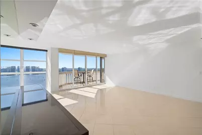 1000 W Island Blvd #3002, Aventura, FL 33160 - Photo 7